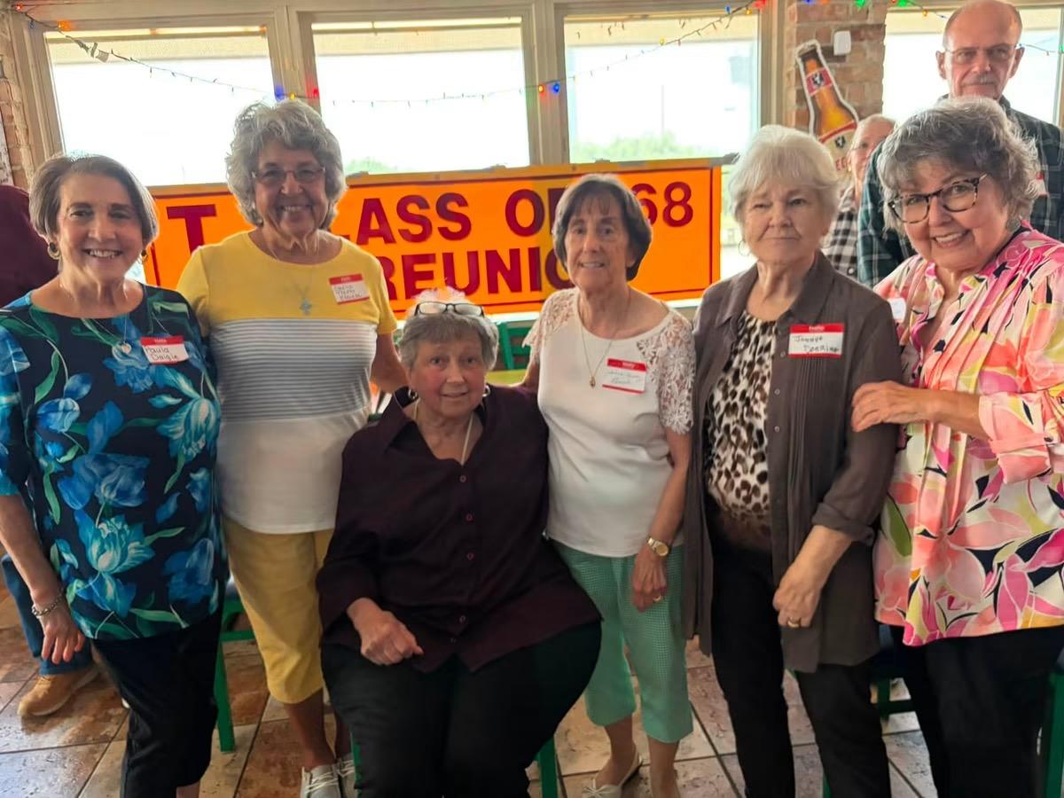 Paula Daigle, Cecelia Trevino, Diane Barker, Janice Nunez, Jonnye Doering & Linda Gothia